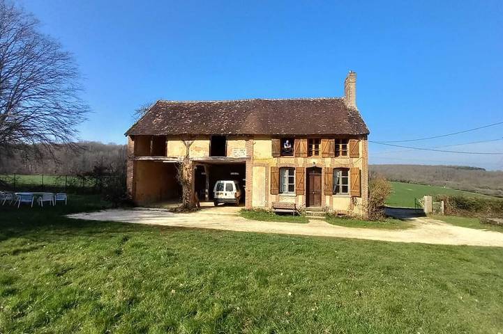 Gîte pour 9 personnes dans Dracy