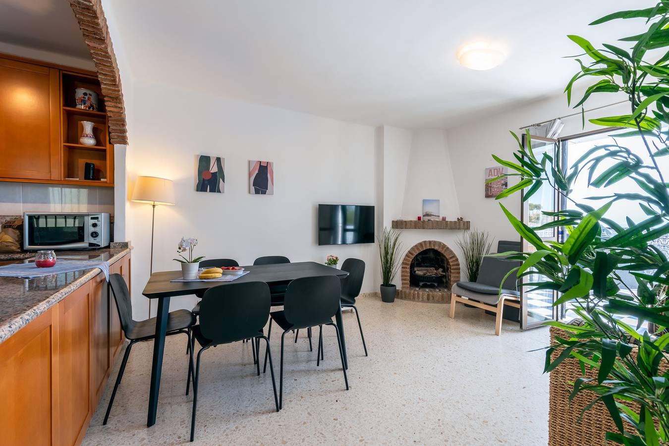 Ganze Wohnung, Ferienwohnung für 6 Personen mit Garten in El Capistrano, Costa del Sol