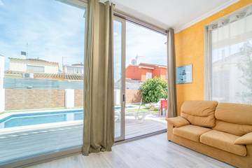 Villa pour 8 Personnes dans Castelló d'Empúries, Costa Brava, Photo 4