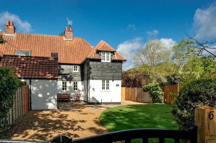 Holiday rental for 4 people, with garden in Burley