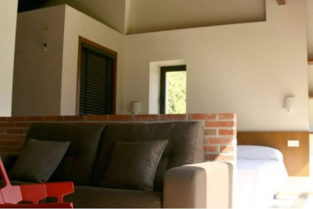 Apartamento entero, Loft Cuélebre situado en plena naturaleza, comunicado y en el centro de Asturias in Illas, Costa Verde