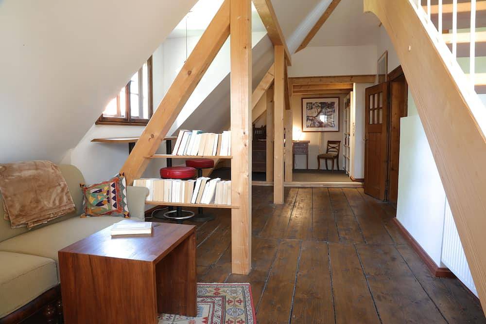 Ganze Wohnung, Ferienwohnung Villa Riedwies in Murnau am Staffelsee, Das Blaue Land