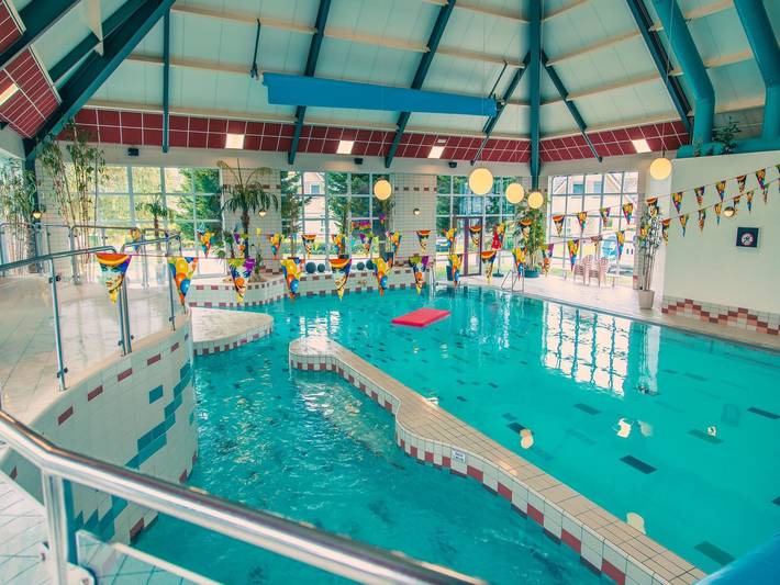 Ferienhaus für 6 Personen, mit Pool in Medemblik