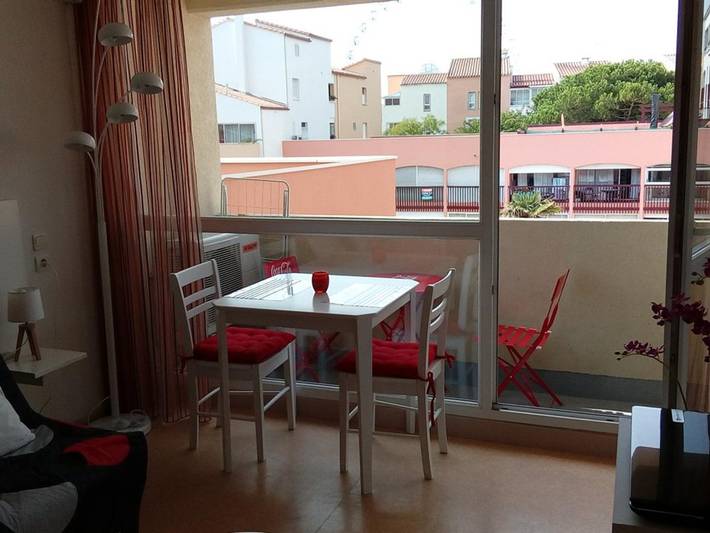 Gîte pour 2 personnes, avec piscine et balcon dans Port du Cap d'Agde - 3