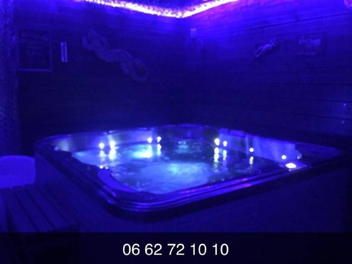 Chambre d’hôte pour 2 personnes, avec terrasse et jacuzzi