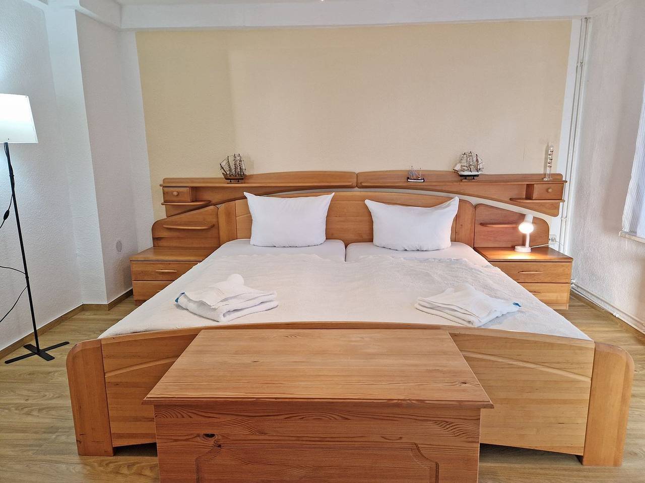 Ganze Wohnung, Ferienwohnung Ostseeheim, 1. Reihe am Meer in Sassnitz, Nationalpark Jasmund