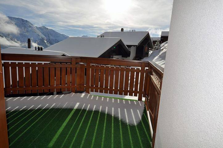 Gîte pour 4 personnes, avec balcon/terrasse ainsi que vue et balcon à Bettmeralp - 2