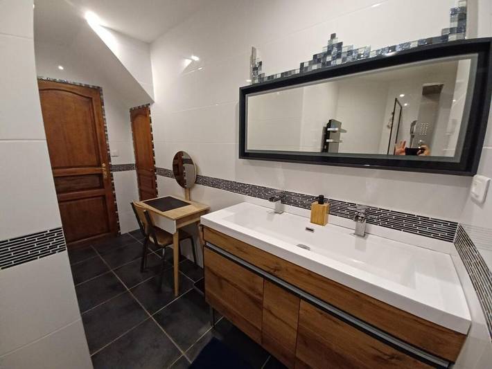 Gîte pour 11 personnes, avec terrasse à Saint-Flour - 4