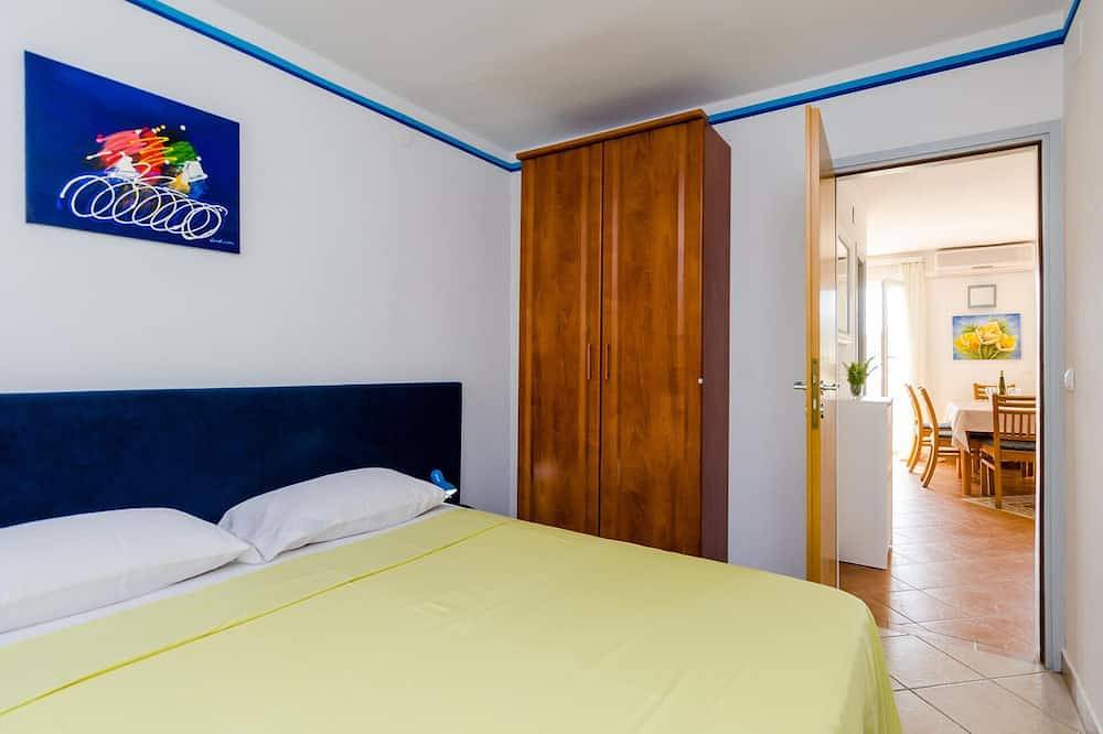 Entire apartment, Cozy apartment in Slano with kitchen in Slano, Dubrovnik-Neretva