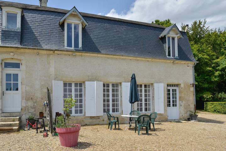 Gîte pour 3 personnes, avec Jardin dans Gron