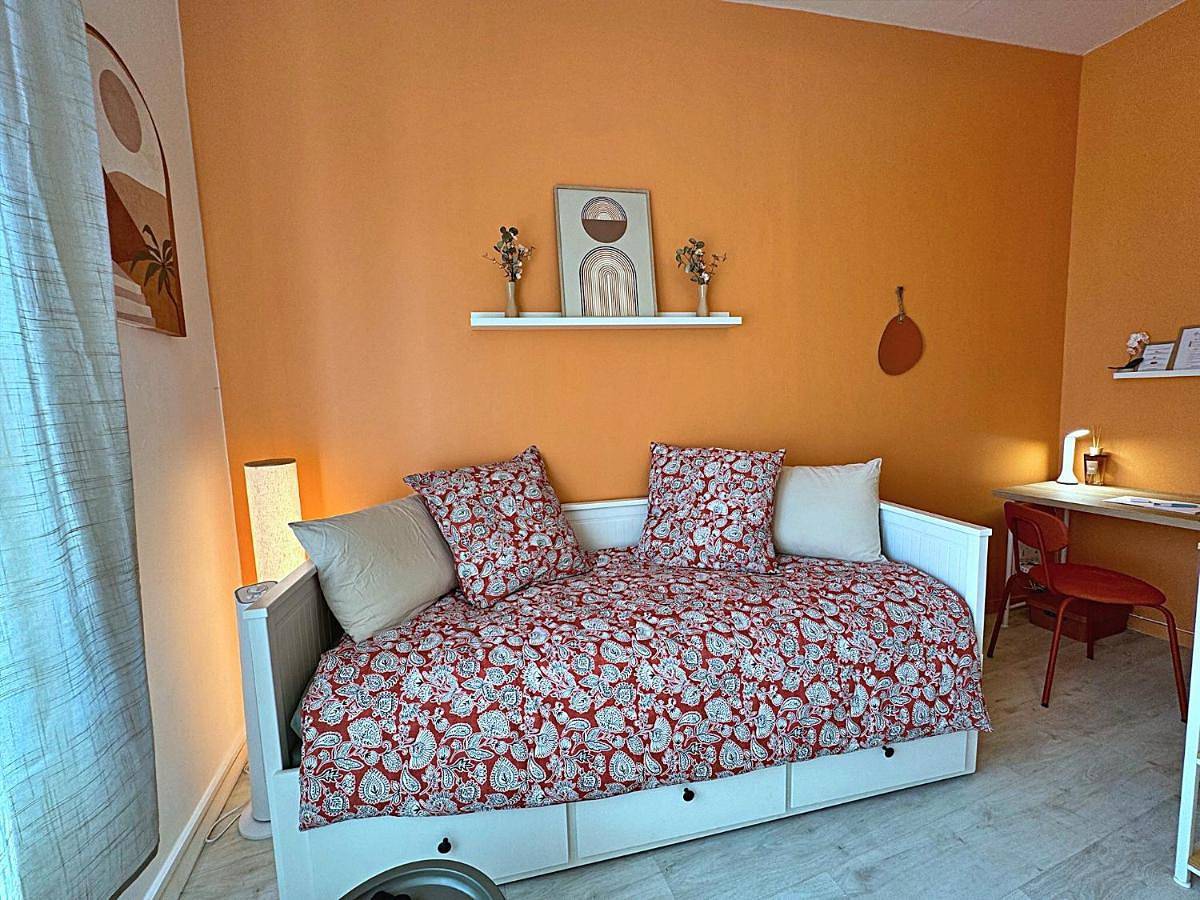 Appartement entier, Le Petit Cosy - studio proche centre Compiègne in Margny-lès-Compiègne, Oise