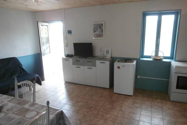 Gîte pour 4 personnes, avec terrasse à Chissey-en-Morvan - 2