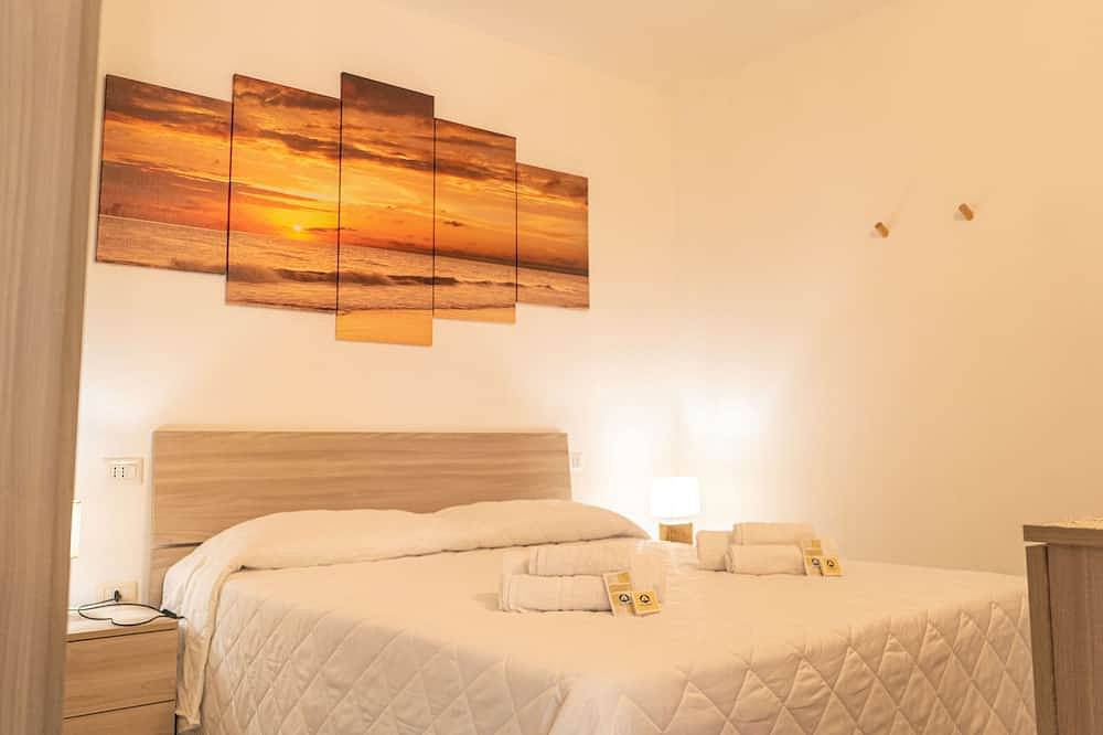 Appartamento intero, Bouganville - Due Camere da Letto Appartamento, Ospiti Massimo 4 in Posada, Provincia di Nuoro