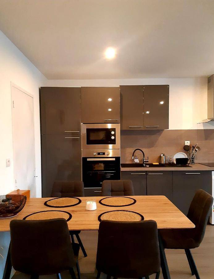 Gîte pour 6 personnes, avec balcon à Gien-sur-Cure - 2