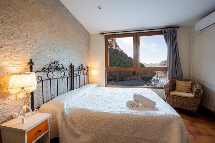 Gîte pour 3 personnes, avec terrasse, animaux acceptés dans Tolosa (Alcala del Jucar)