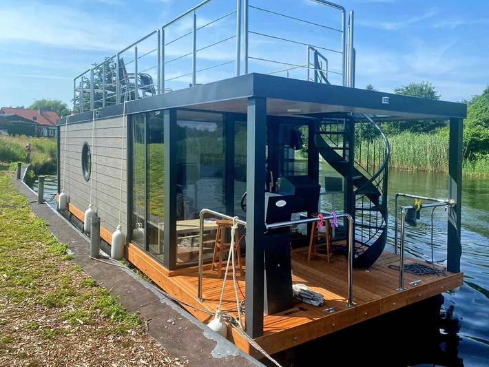 Ferienwohnung für 5 Personen, mit Terrasse und Seeblick sowie Ausblick in Königs Wusterhausen