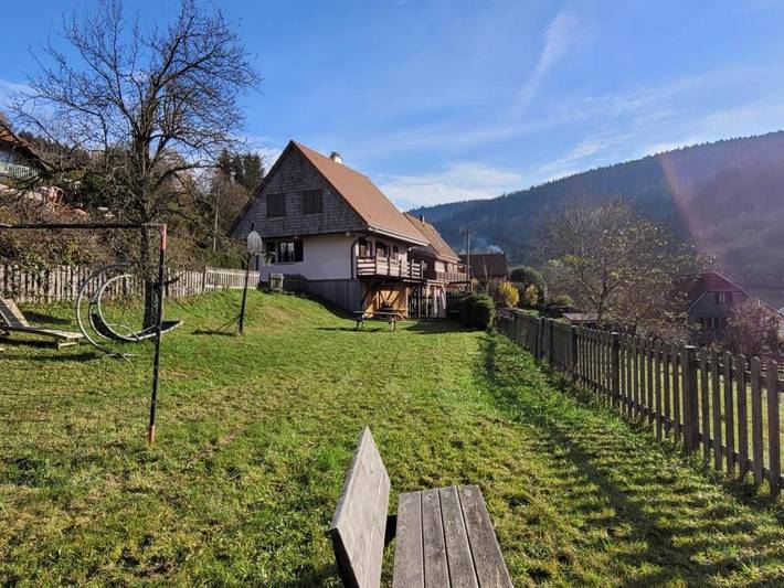 Location de vacances pour 6 personnes, avec vue et jardin, adapté aux familles à Natzwiller - 2