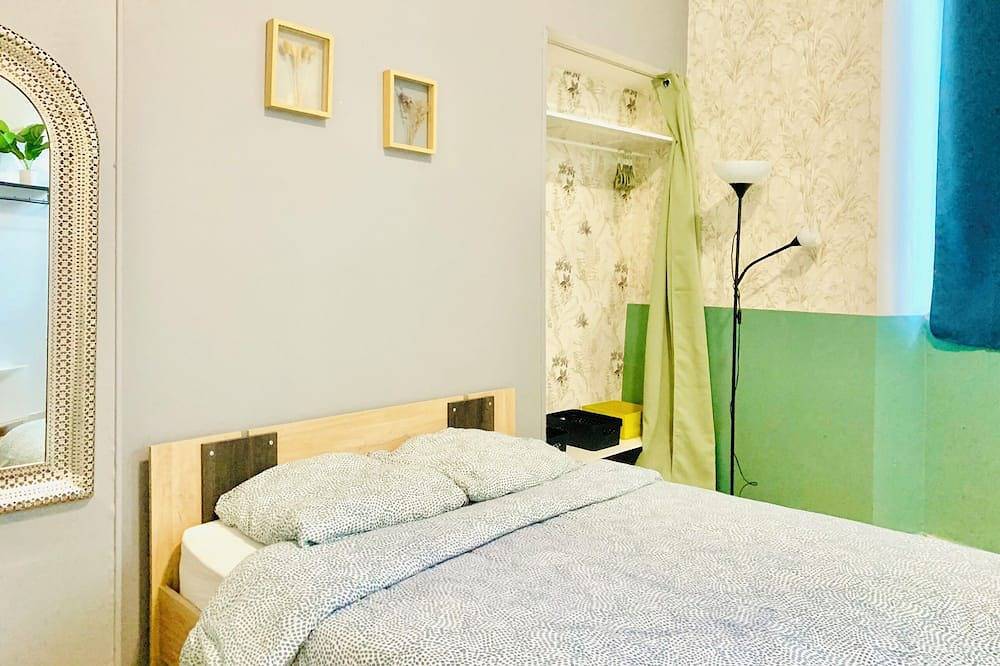 Entire apartment, T1 bis for 3 people Private and separate kitchen bathroom in Saint-Brieuc, Côte de Goëlo