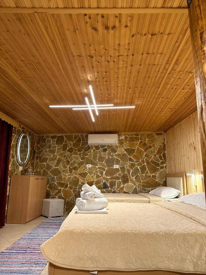 Maison d’hôte pour 2 personnes, avec jardin et terrasse dans Gjirokastër - 3