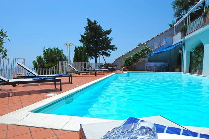 Villa für 8 Personen, mit Sauna und Garten sowie Whirlpool - 1