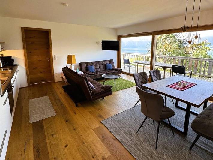 Ferienwohnung für 8 Personen, mit Garten und Sauna sowie Seeblick und Ausblick, kinderfreundlich in Steinbach am Attersee - 3