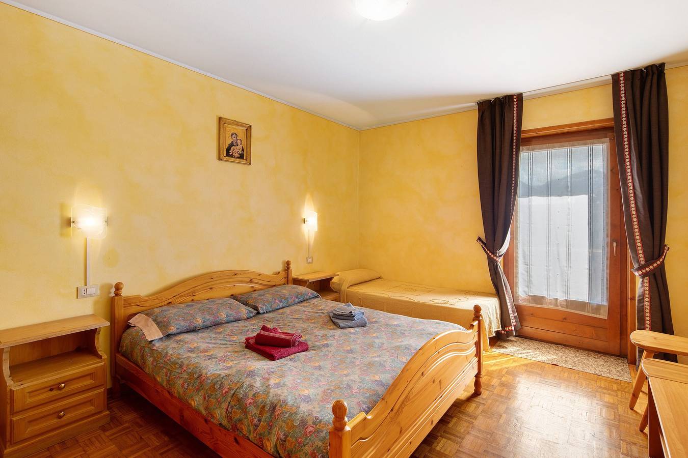 Ganze Wohnung, Ferienwohnung 'Appartamento Edelweiss' mit Bergblick, Gemeinschaftsgarten und Wlan in Livigno (Stadt), Livigno