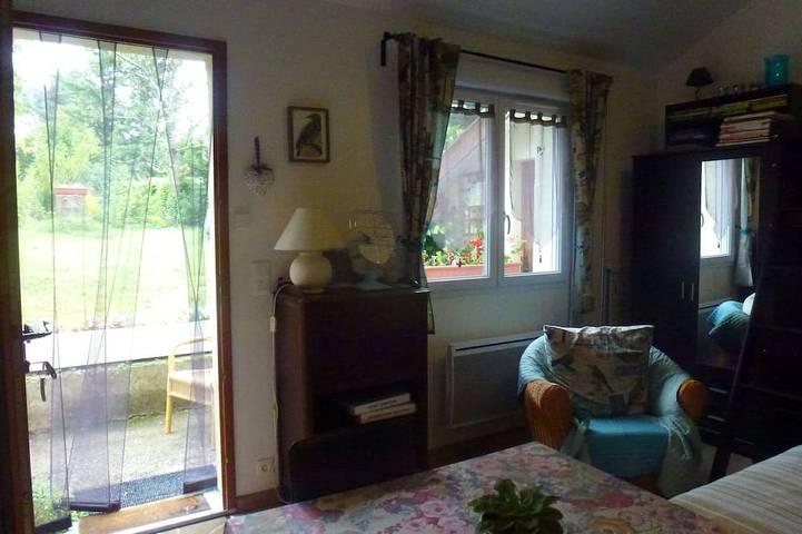 Gîte pour 3 personnes, avec terrasse et jardin dans Essonne - 2