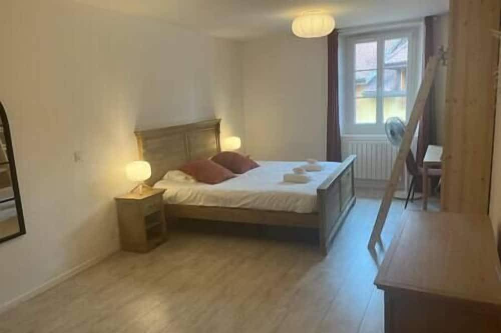 Appartement entier, L'escalier du Château T4 Duplex 9 couchages 4* in Annecy, Annecy (commune)