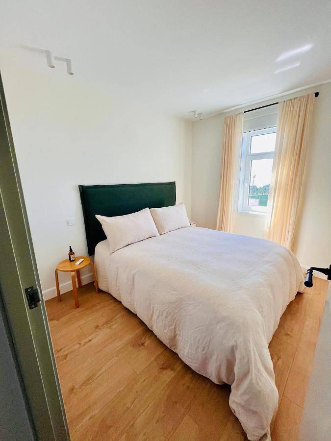 Apartamento para 5 personas, con piscina y jardín además de vistas y terraza en San Vicente do Mar