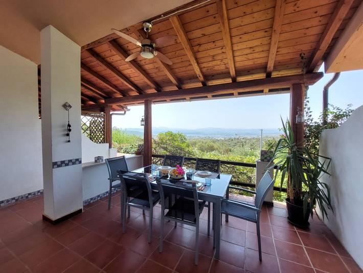 Ferienwohnung für 4 Personen, mit Terrasse und Garten sowie Ausblick