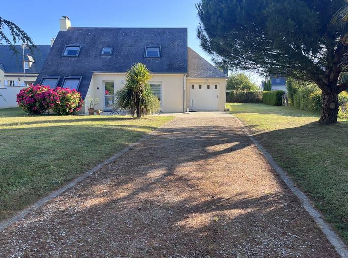 Gîte pour 8 personnes, avec terrasse et jardin à Quettehou - 2