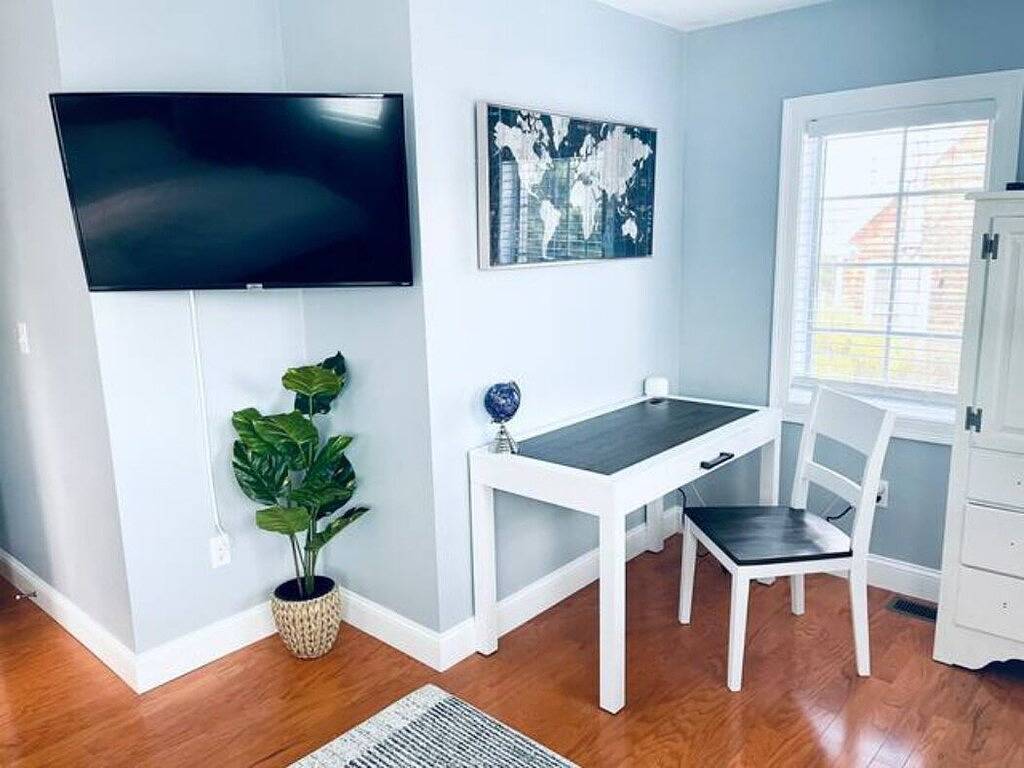 Harbor Vista House⚓️ 3rd Flr deck,Walk to Portsmouth in Kittery, York County