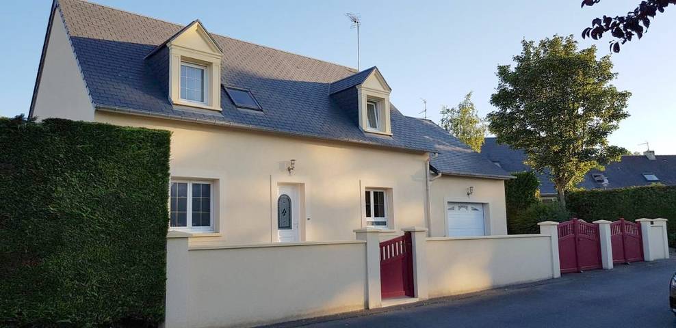 Location de vacances pour 13 personnes, avec Terrasse et Jardin à Fontaine-Henry