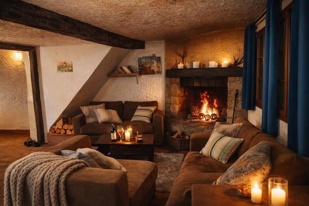 Cozy House in the Center of the Village with a Fireplace in Gréolières, Cannes region