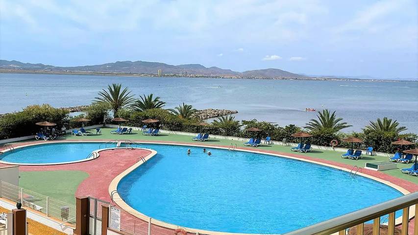 Location de vacances pour 7 personnes, avec piscine, animaux acceptés dans La Manga del Mar Menor