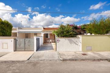 B&b per 4 Persone in Torre Specchia Ruggeri, Salento, Foto 1