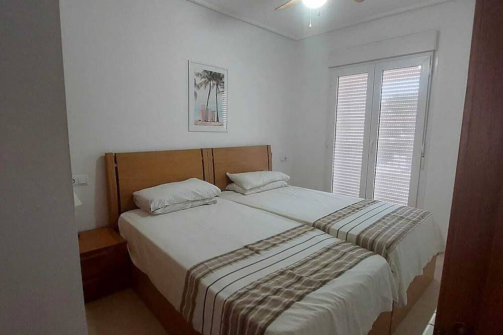 Ganze Wohnung, Luxury Poolside Apartment mit Blick auf 18 Loch Golfplatz in Golf Resorts Murcia, Murcia