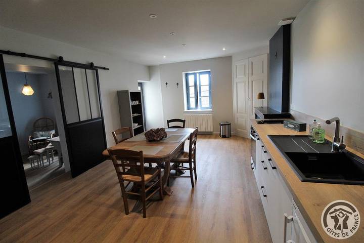 Gîte pour 4 personnes, avec piscine et jardin, animaux acceptés à Régnié-Durette - 4