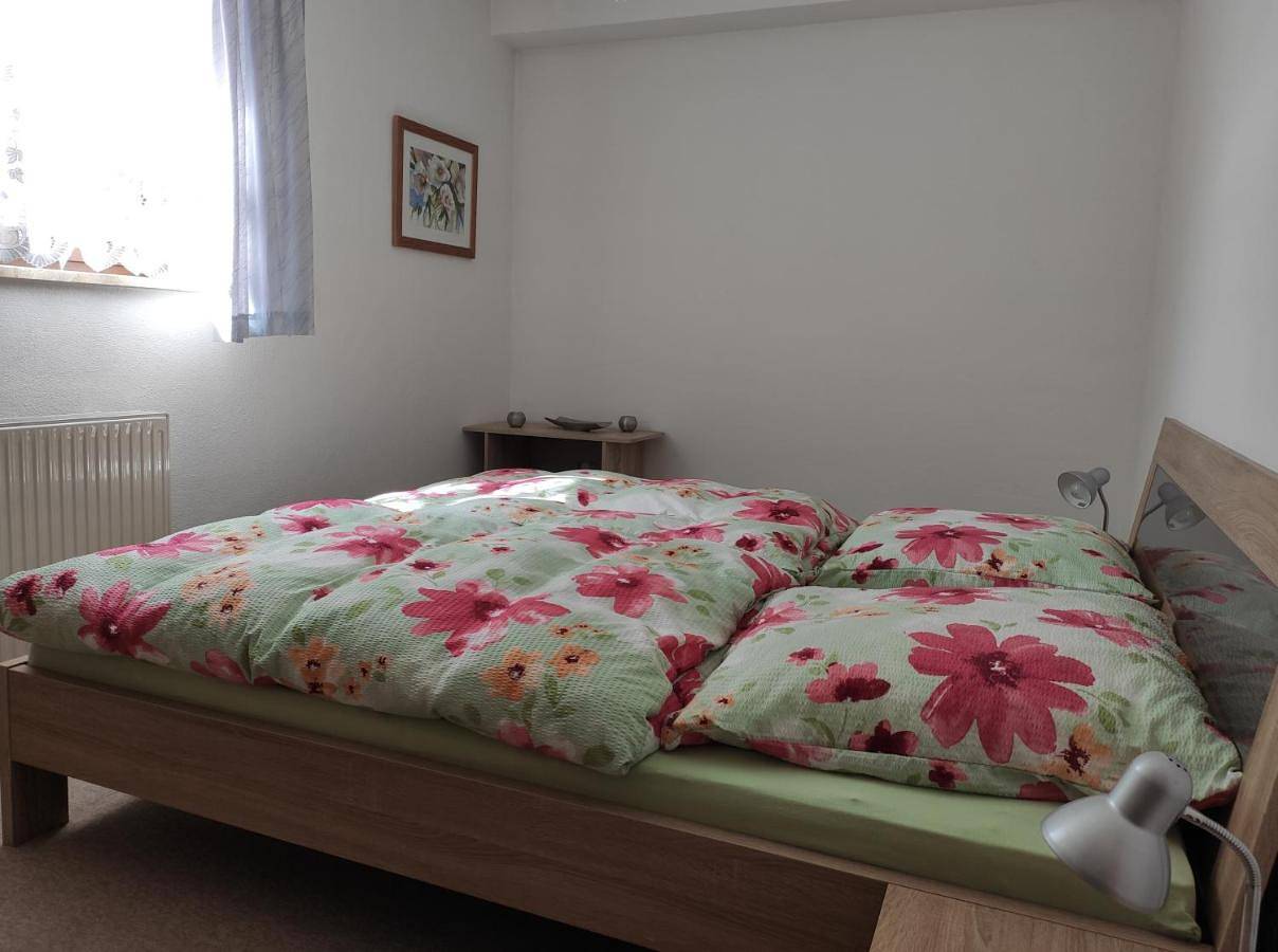 Geheel appartement, Ferienwohnung An der Bimmelbahn - Familie Lange in Oberwiesenthal, Chemnitz (region)