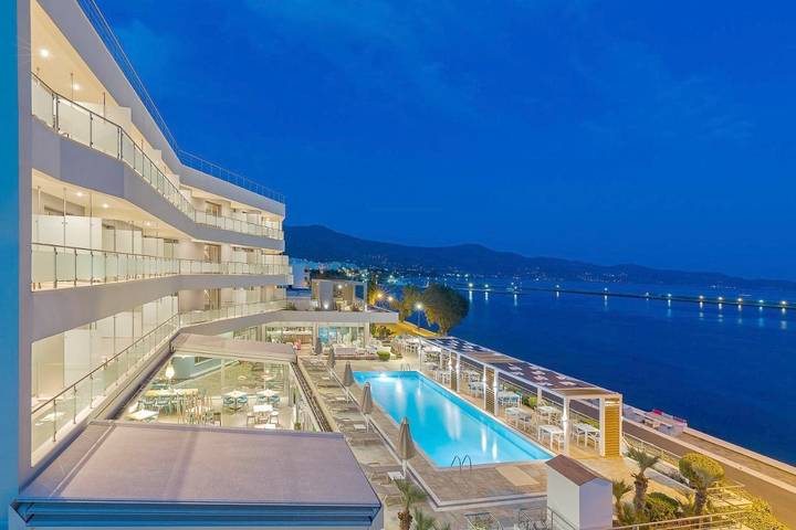Hotel für 2 Personen, mit Pool und Terrasse sowie Garten in Karystos