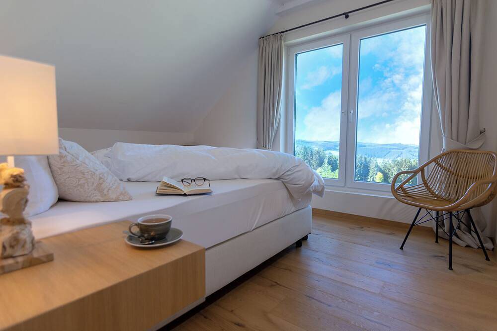 Bergchalets Winterberg mit Sauna - 101% Natur & Ruhe in Schmallenberg, Hochsauerlandkreis