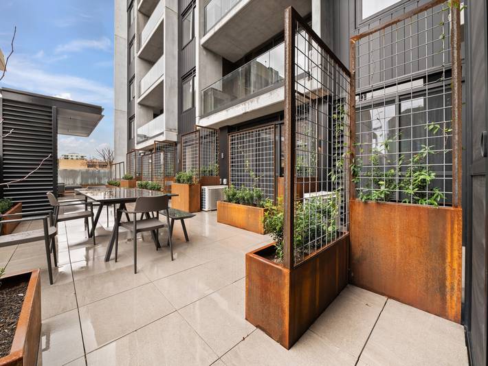 Holiday apartment for 2 people, with balcony/terrace in Canberra