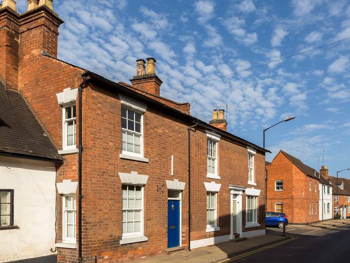 4Jd 20 St Nicholas Church Street · Cosy 2 Bed, Central Warwick & Parking | Pass The Keys in Warwick, Warwickshire