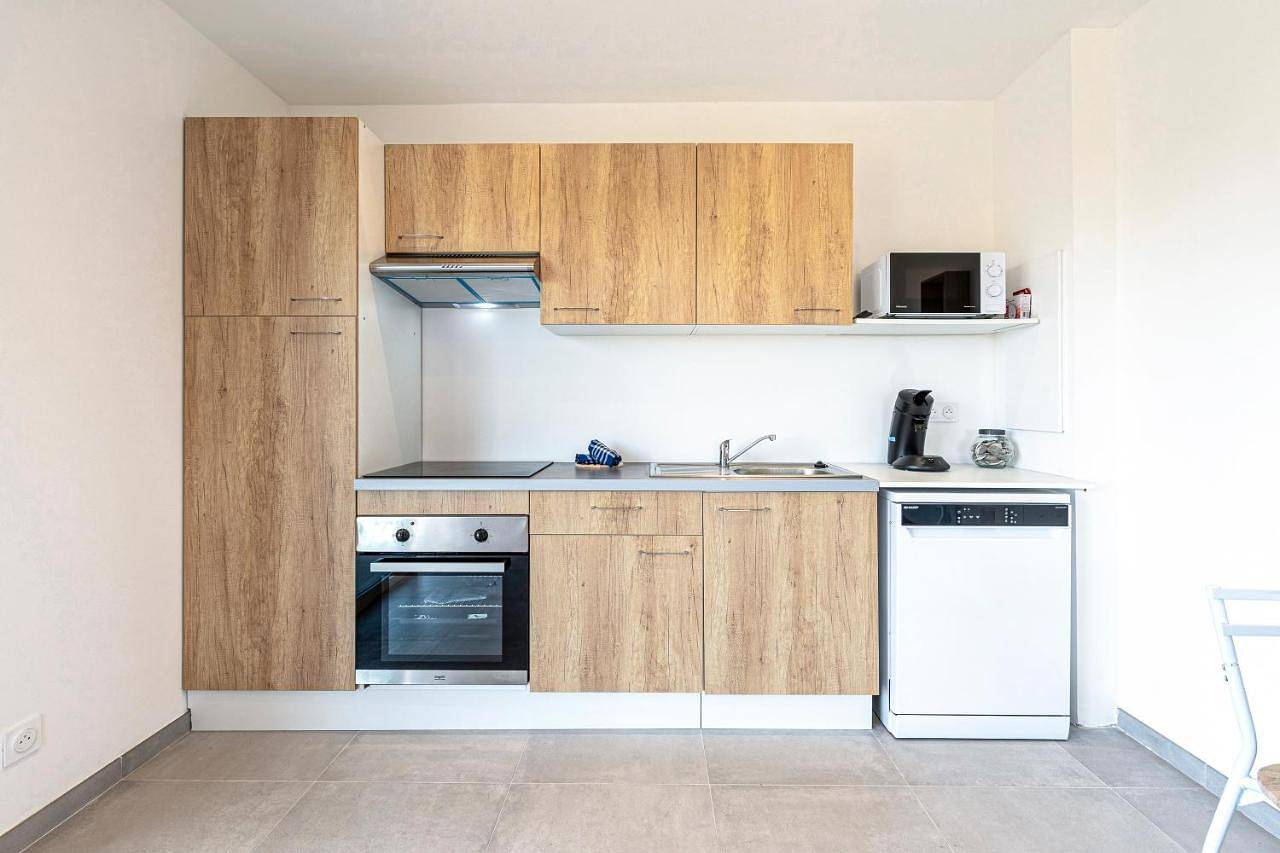 Appartement entier, One-Bedroom Apartment in Eccica-Suarella, Région d'Ajaccio