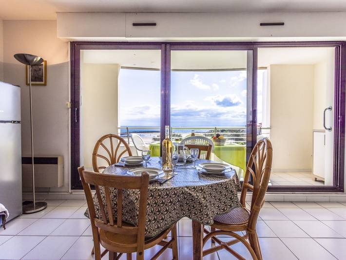 Gîte pour 4 personnes, avec terrasse dans Plage Rochelongue - 3