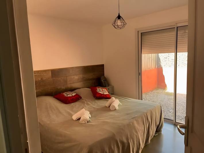 Geheel appartement, Appartement "Les Salons du Bastier 2" met privé terras en wifi in Ginasservis, Brignoles region
