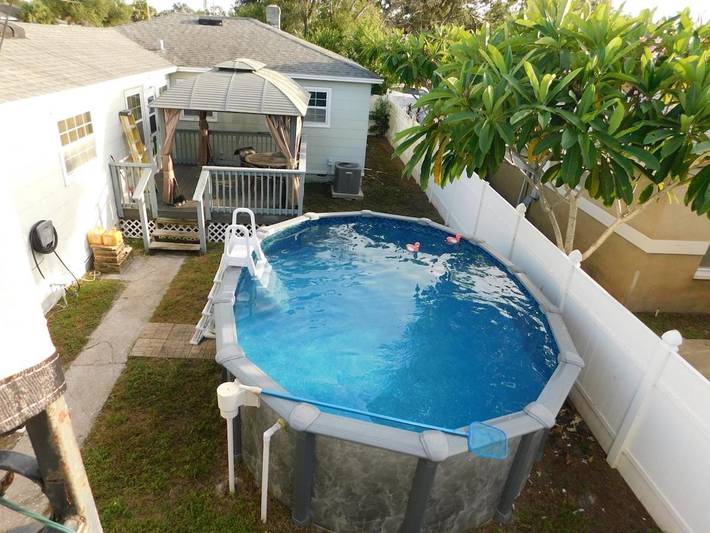 Ferienwohnung für 2 Personen, mit Balkon und Pool, mit Haustier in St. Petersburg (Florida)