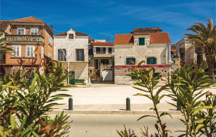 Ferienhaus für 4 Personen, mit Terrasse in Rogoznica
