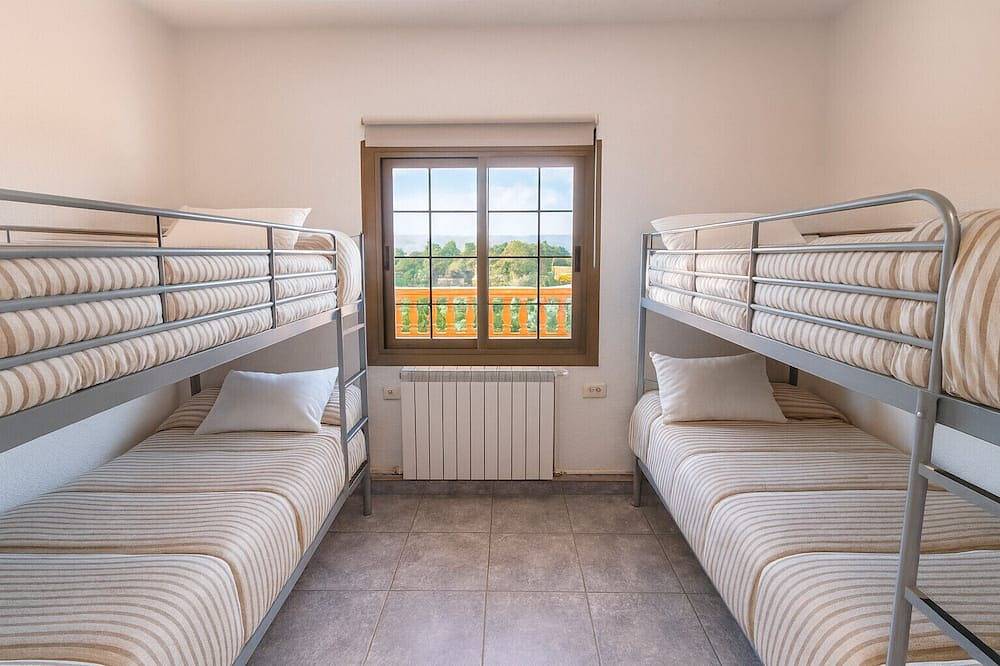 Hermosa villa a tan solo 25 km de la playa de Lloret de Mar in Sils, Provincia de Gerona