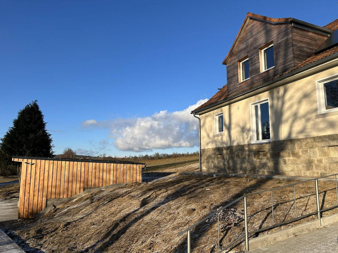 Ferienhaus Bergheiner - Großzügige Ferienwohnung für 5 mit Sauna, Garten & Zirbenholz in Bärnau, Naturpark Nördlicher Oberpfälzer Wald